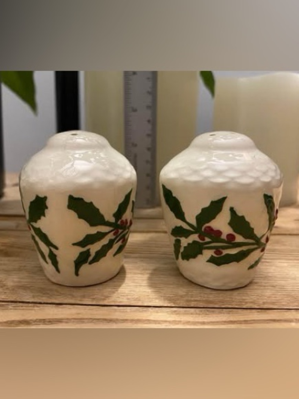 Vintage Ceramic Christmas Holly Berries Salt & Pepper Shakers Hand Painted JR